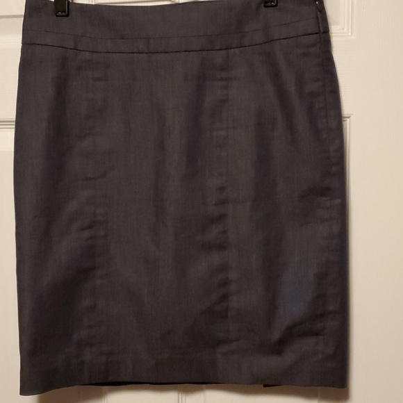 Ann Taylor Loft Pencil Skirt - Picture 1 of 3